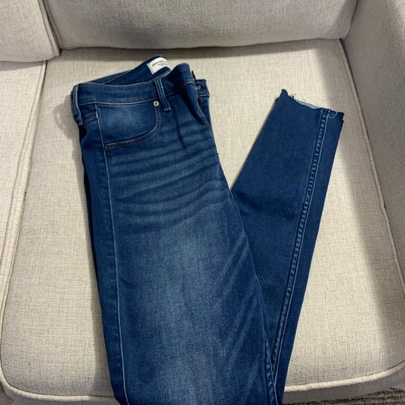 NWT Abercrombie High-Rise Jean Legging - Picture 10 of 10